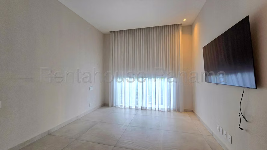 Alquiler de Casa con Línea blanca en Santa Maria The Woods EC - Imagen 5