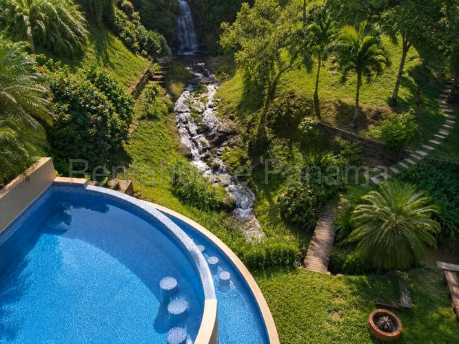 Venta de Casa en Las Cumbres Solo Cliente Directo MC