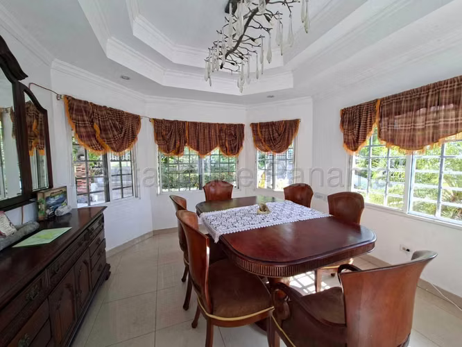 Venta de Casa en Las Cumbres Solo Cliente Directo MC