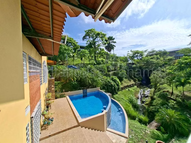 Venta de Casa en Las Cumbres Solo Cliente Directo MC