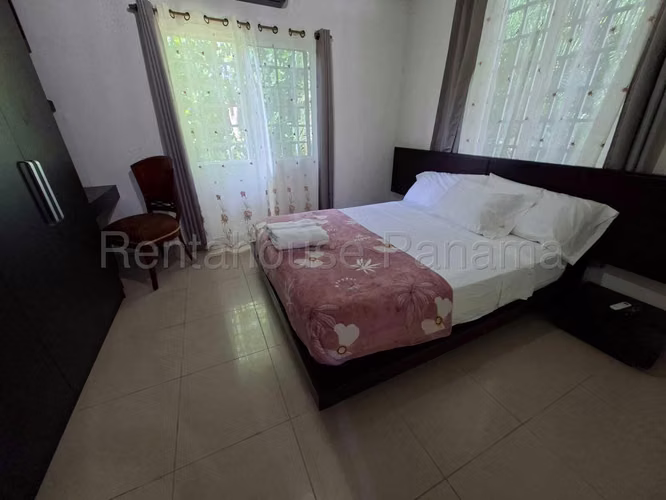 Venta de Casa en Las Cumbres Solo Cliente Directo MC
