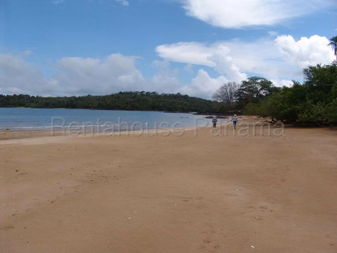 RR VENTA DE TERRENO EN BALBOA ISLA DE SAN MIGUEL