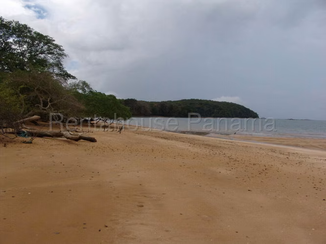 RR VENTA DE TERRENO EN BALBOA ISLA DE SAN MIGUEL