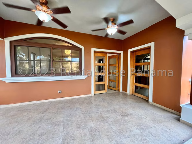 Vendo Casa en Costa Sur OF24-5776