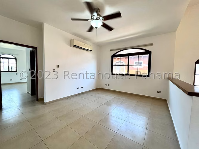 Vendo Casa en Costa Sur OF24-5776