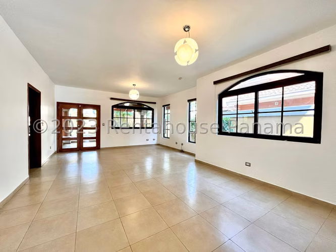Vendo Casa en Costa Sur OF24-5776