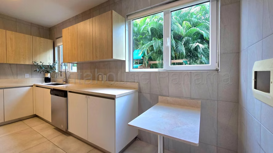 Alquiler de Casa en Santa Maria The Woods KF - Imagen 8