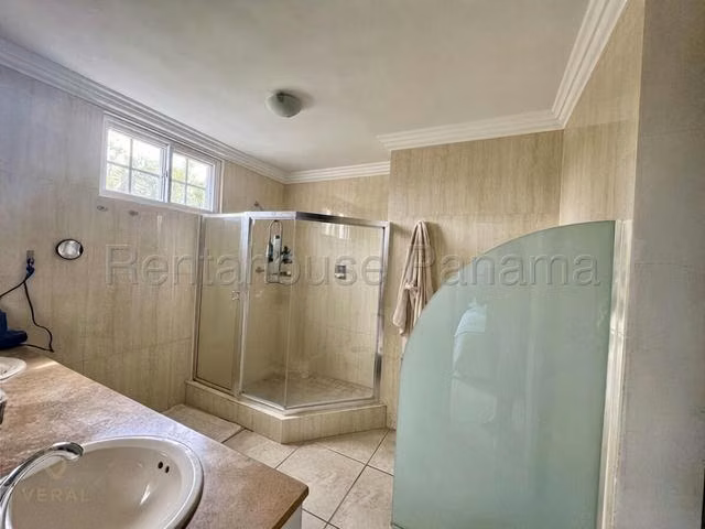 Casa en Venta en Brisas Del Golf JG