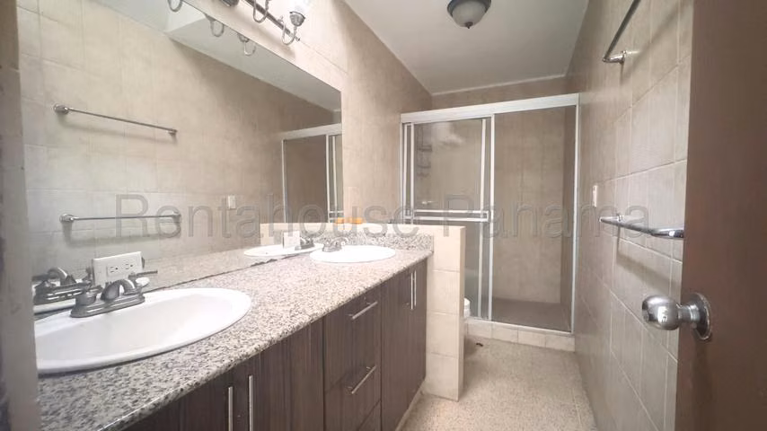 Casa en Venta en La Alameda JG