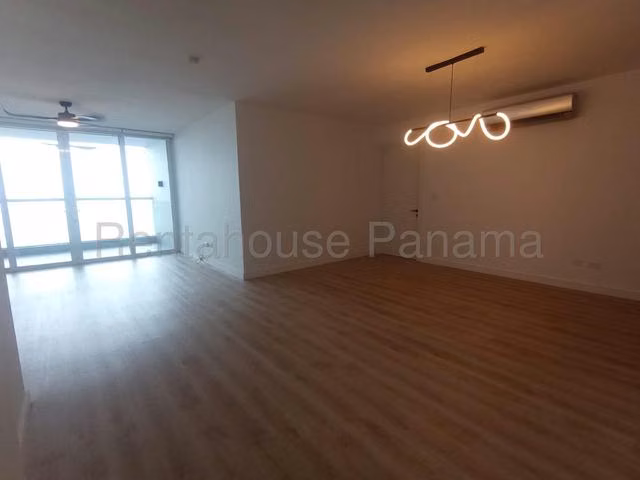 Apartamento en Venta en Costa del Este JG