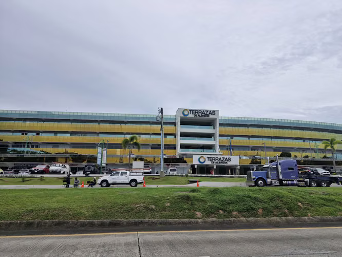 Albrook- Excelente local en alquiler Centro Comercial Terrazas de Albrook - Imagen 1