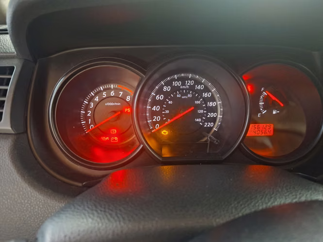 Nissan Tiida 2013