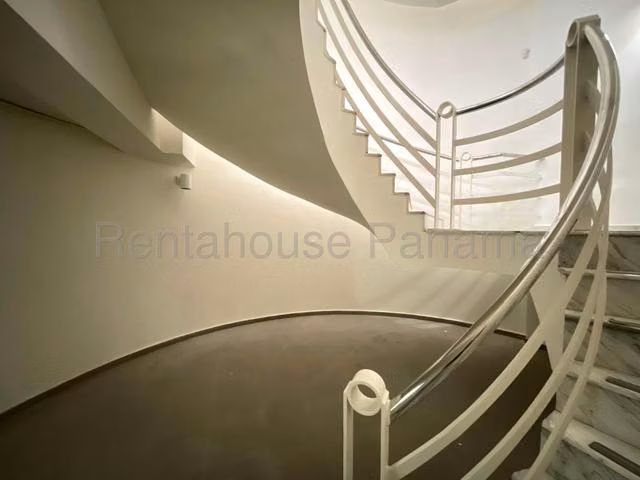 Edificio en Alquiler en Transistmica JG - Imagen 16