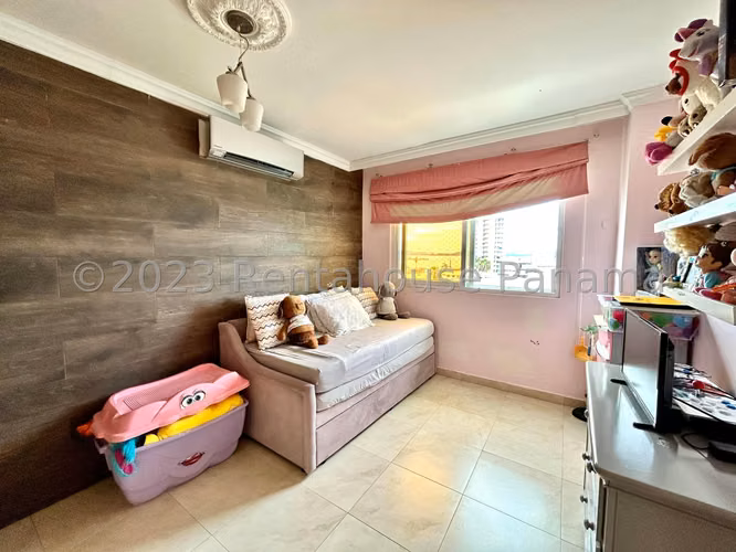 Venta de Apartamento en Colon MPM25-1460