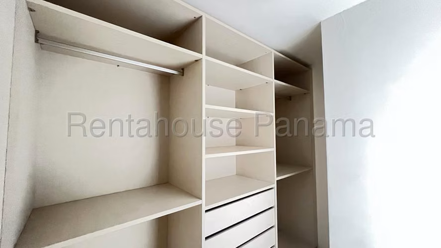 Venta de Apartamento en Obarrio MPM27-2000