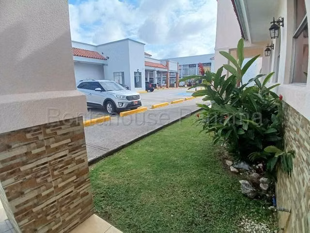 ALQUILER DE LOCAL COMERCIAL EN BRISAS DEL GOLF - Imagen 15
