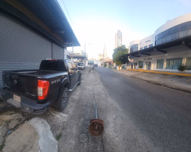 LOCAL  105 MTS AVENIDA PRINCIPAL ESTACIONAMIENTO FULL VISIBILIDAD - Imagen 7