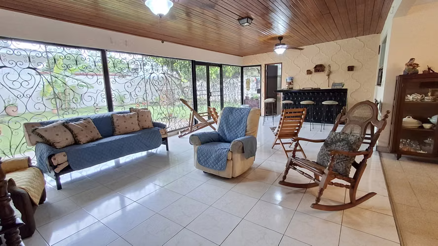 Villa Lilla, San Francisco. Casa 750mts 5r 4.5b 5est $885,000.00neg - Imagen 12