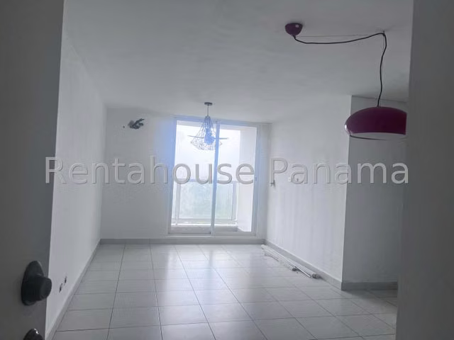 VENTA DE APARTAMENTO EN LAS ACACIAS