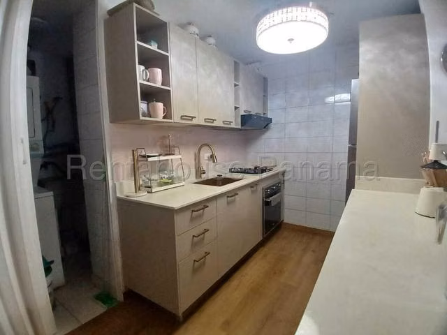 VENTA DE APARTAMENTO EN VIA TRANSISTMICA - Imagen 10