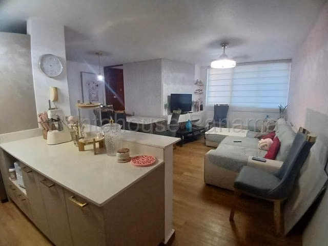 VENTA DE APARTAMENTO EN VIA TRANSISTMICA