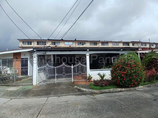 VENTA DE CASA EN CAMPO LIMBERG