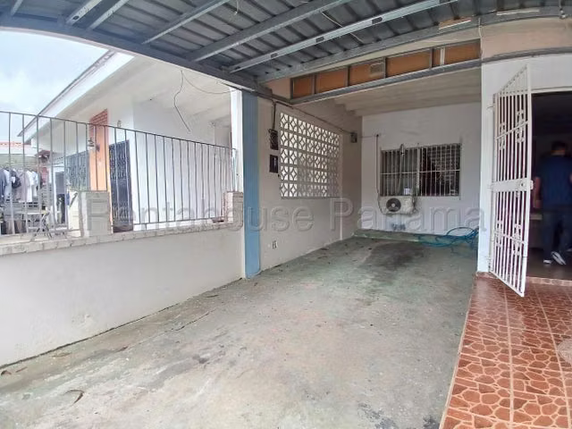 VENTA DE CASA EN CAMPO LIMBERG