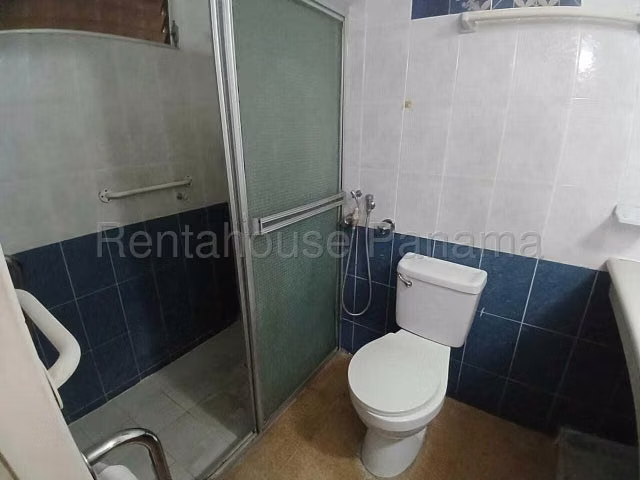 VENTA DE CASA EN VILLA LUCRE