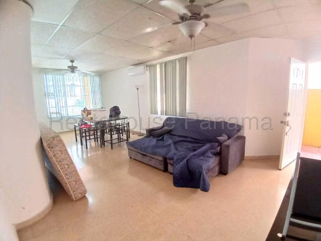 VENTA DE CASA EN VILLA LUCRE