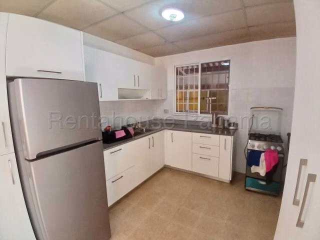 VENTA DE CASA EN VILLA LUCRE