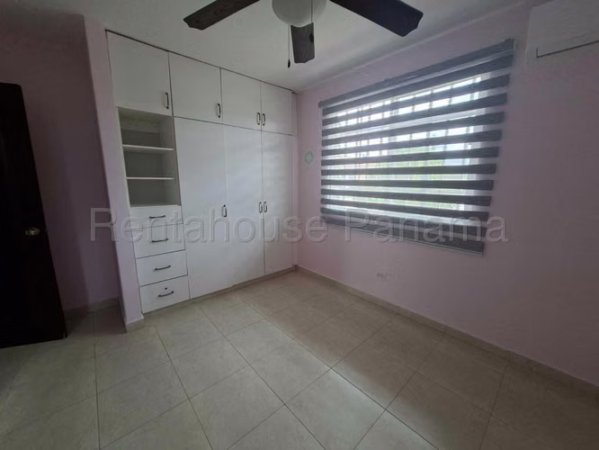 Venta de Casa en Costa Sur Villa Valencia NS