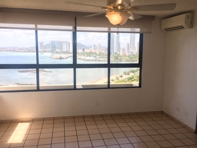 Alquiler Apartamento PH Bahía Balboa, 1 REC y CBE ! - Imagen 3