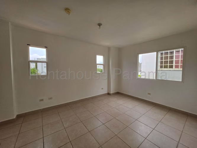 Linda Casa Victoria Brisas del Golf - Paseo del Norte 27YCG2018