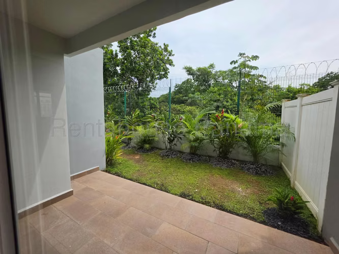 Linda Casa Victoria Brisas del Golf - Paseo del Norte 27YCG2018