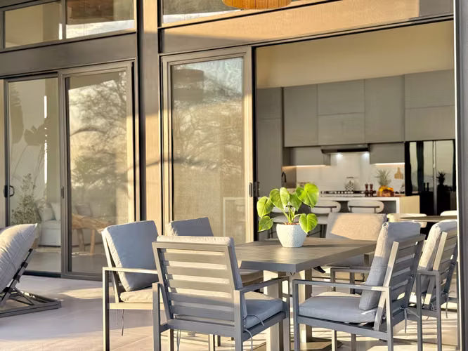 VILLA BAMBÚ – CASA MODERNA CON VISTA AL MAR CERCA DE PLAYA VENAO, PANAMA