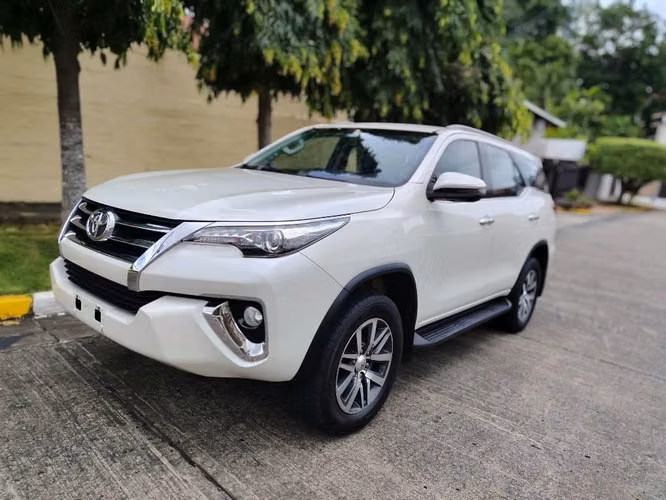 TOYOTA FORTUNER 2020 AUTOMÁTICA 4X4 NEGOCIABLE