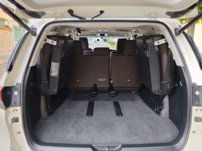 TOYOTA FORTUNER 2020 AUTOMÁTICA 4X4 NEGOCIABLE - Imagen 12