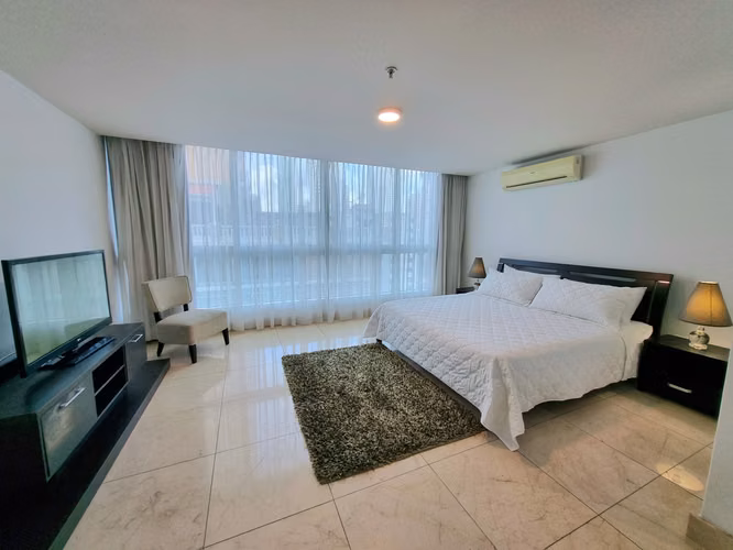 Alquiler Amoblado en Avenida Balboa · 2 Habitaciones · Villa del Mar - Imagen 3