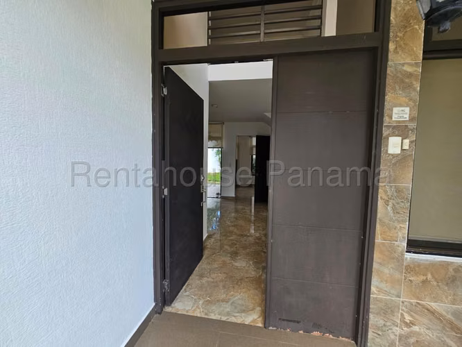 VENTA DE CASA EN CHORRERA DDB27-1969