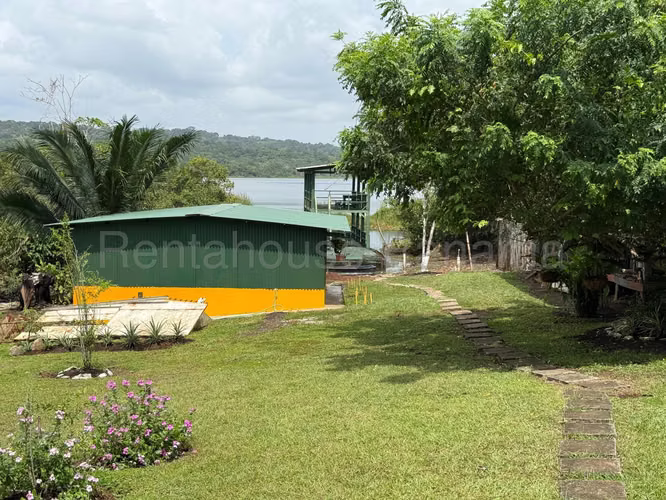 VENTA DE CASA EN CHORRERA DDB26-7500
