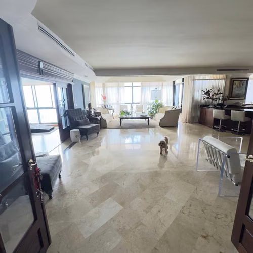 Venta de Oportunidad - P .H. MIRAMAR, Avenida Balboa