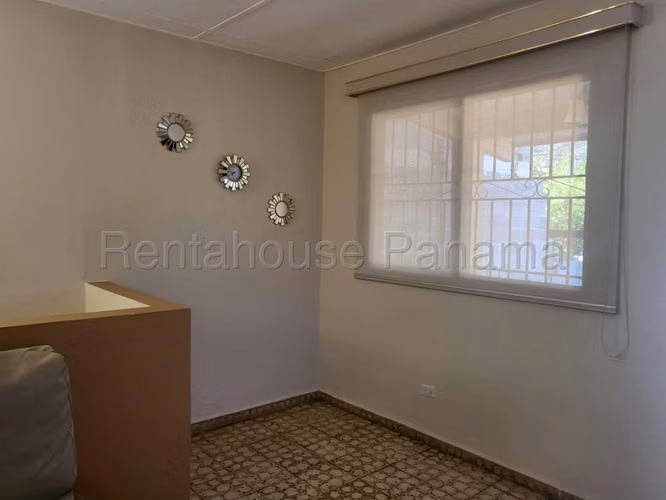 Local Comercial En Alquiler En Chitré YS - Imagen 4