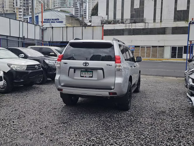 Toyota Land Cruiser Prado TXL - Imagen 4
