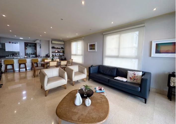 Venta de apartamento PH Greenview Santa Maria - Imagen 2