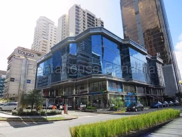 Local Comercial en Alquiler en Obarrio | 196 m² | Planta Baja | Alta Exposición* - Imagen 8