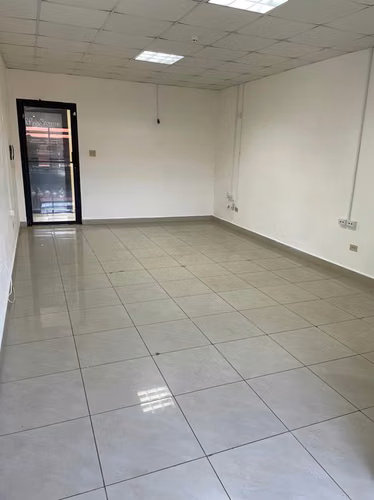 OFICINA PARA ALQUILAR EN AVE. OBALDIA
