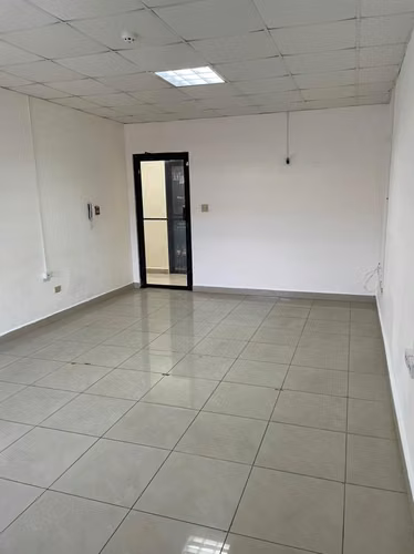 OFICINA PARA ALQUILAR EN AVE. OBALDIA