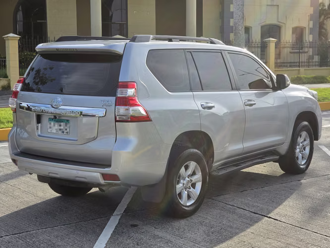 TOYOTA PRADO 2014 TXL DIESEL 24,900 - Imagen 5