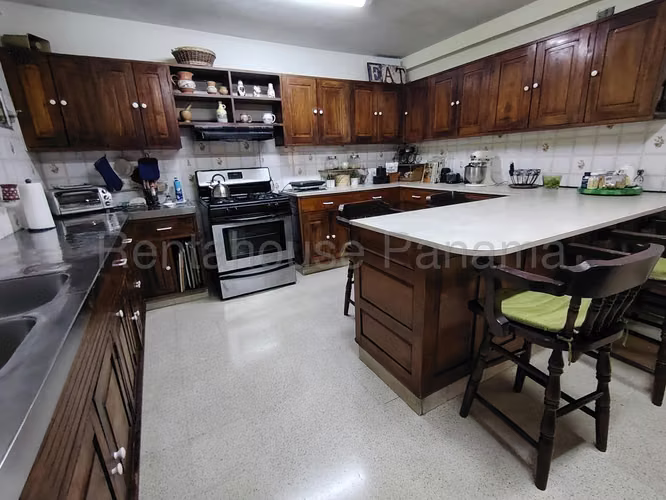 VENTA DE CASA LOS ANGELES GM