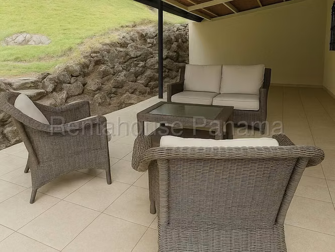 VENTA DE CASA LOS ANGELES GM